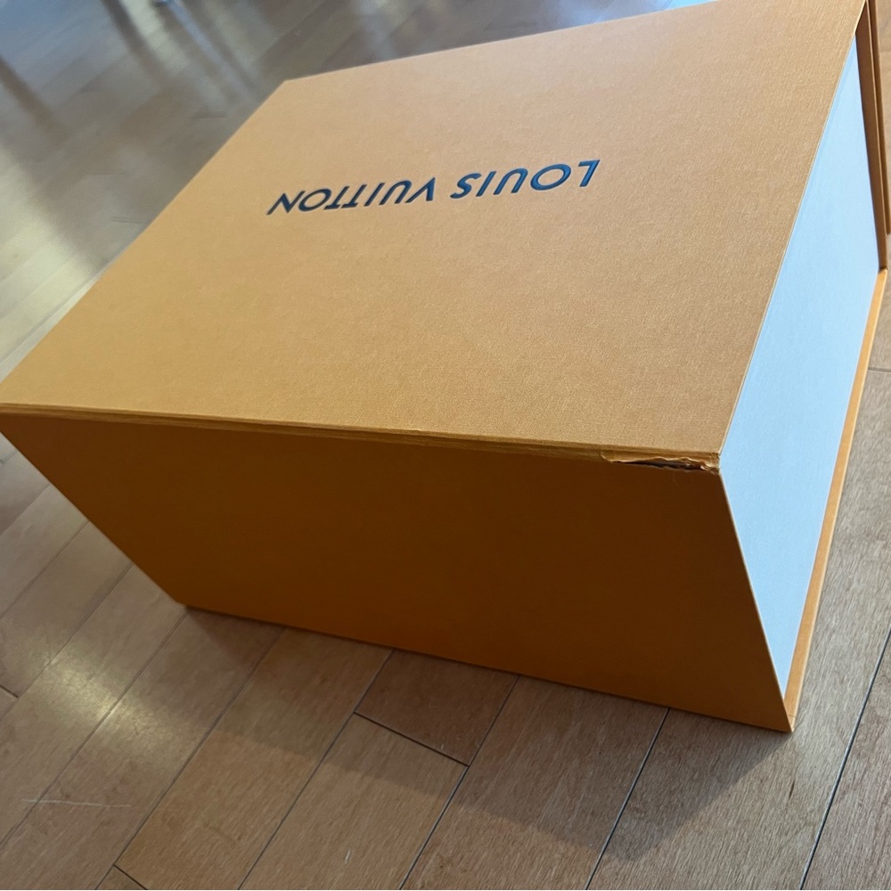 Louis Vuitton Box Authentic